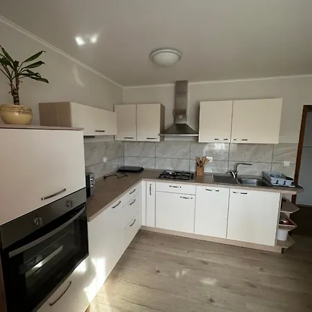 Apartma Zeleni Raj Appartamento Ptuj
